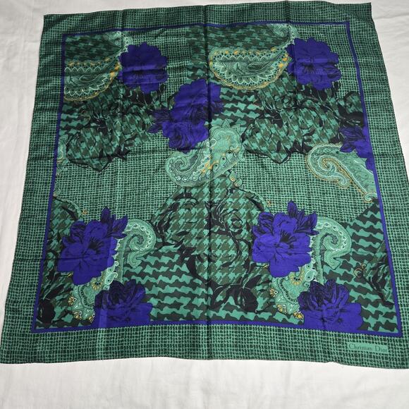 VTG Christian Dior Echarpes Scarf Floral Paisley Purple Green 100% Silk Square - Picture 3 of 8